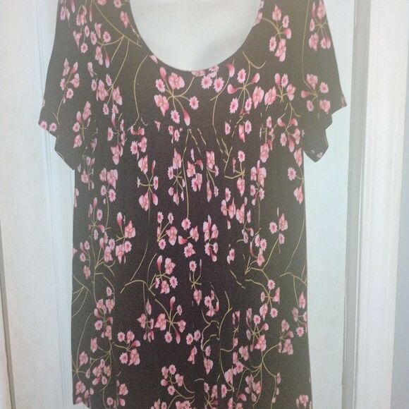 Pink and Black Ruffled Flutter Sleeve Tunic - Picture 2 of 12